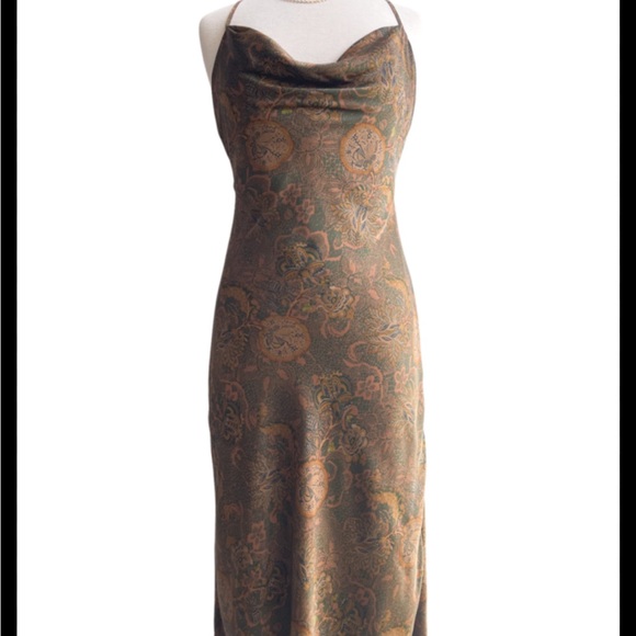 Aakaa dress - Picture 2 of 4